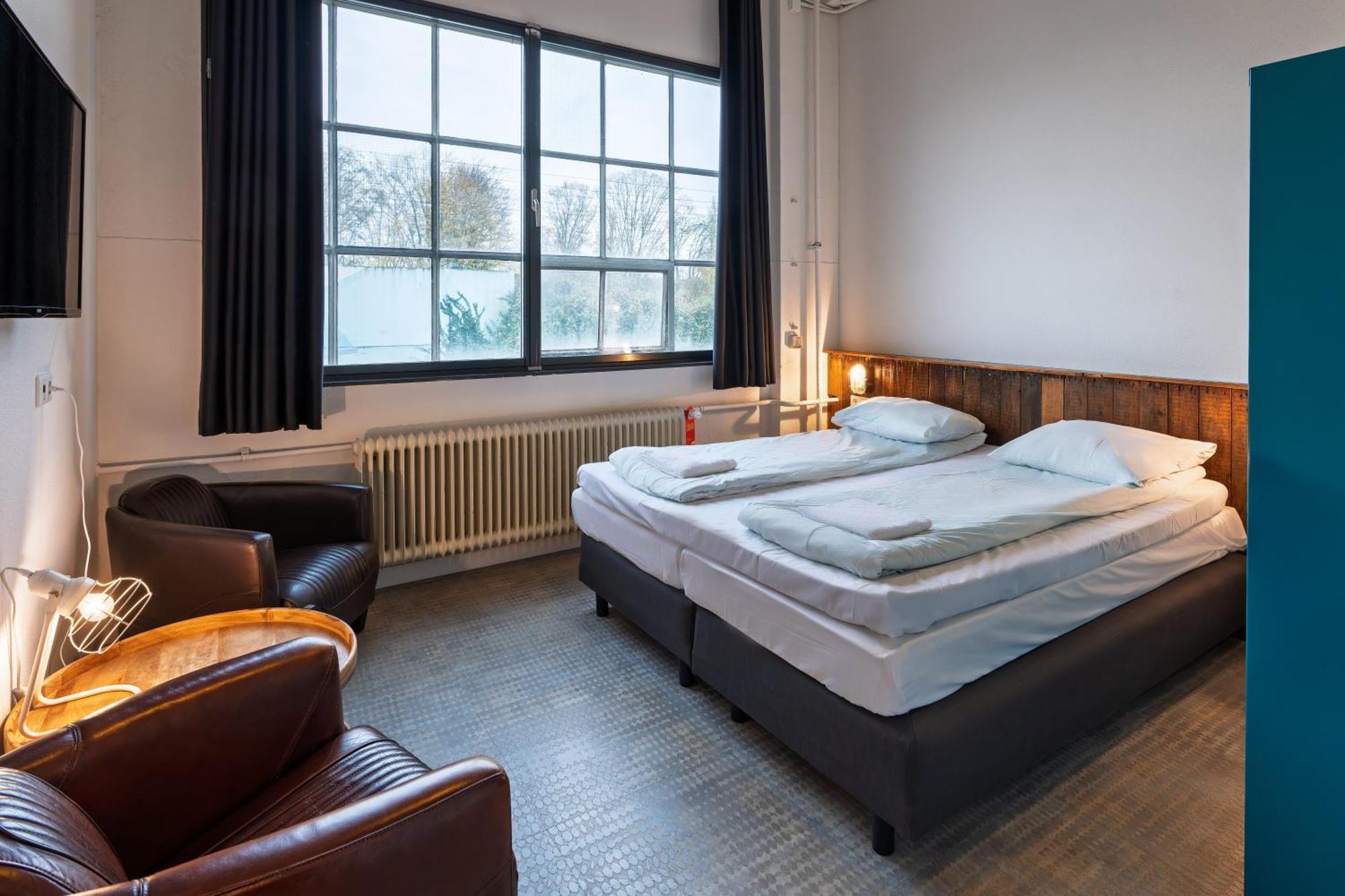 Blue Collar Hotel Eindhoven Esterno foto