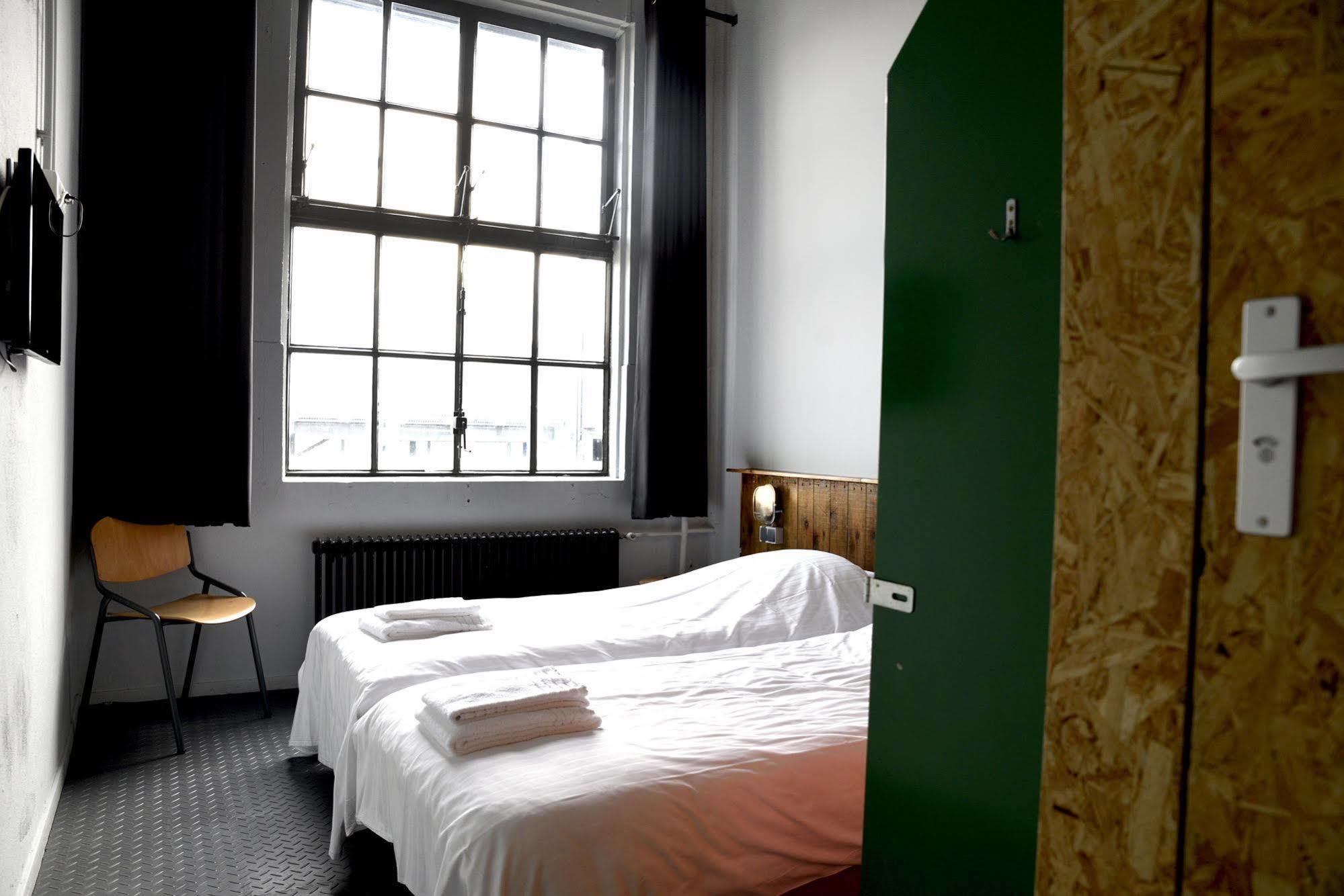 Blue Collar Hotel Eindhoven Esterno foto